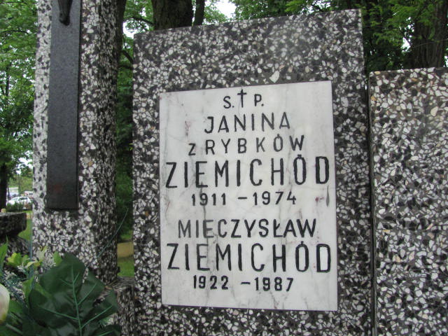 Janina Ziemichód 1910 Radzymin - Grobonet - Wyszukiwarka osób pochowanych
